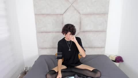 Snapshot of scaarlett_22 chatting on October 16, 9:02 pm scaarlett_22 online show from October 16, 9:02 pm