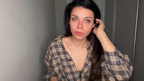 Sophie online show from May 12, 7:17 am
