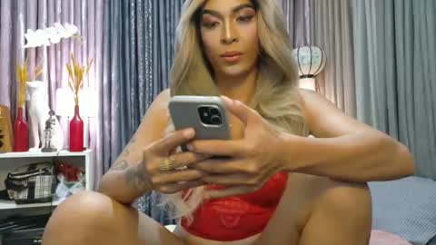 scarlet online show from November 24, 11:53 am