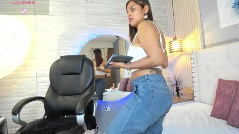 Scarlet online show from March 10, 9:18 pm