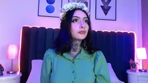 Scarleth online show from May 15, 11:45 pm