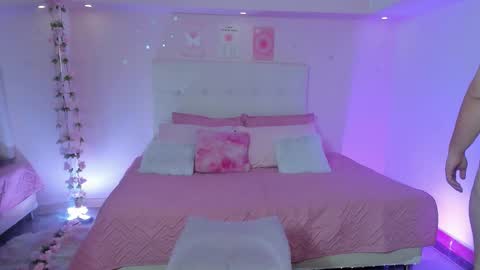 Scarlett  online show from October 30, 1:01 pm