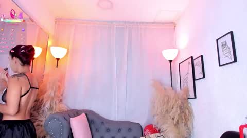 Scarlett Johs online show from October 10, 12:11 pm