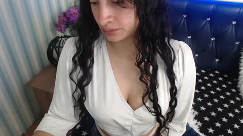 Snapshot of scarlett_keaton chatting on January 16, 5:21 am scarlett_keaton online show from January 16, 5:21 am