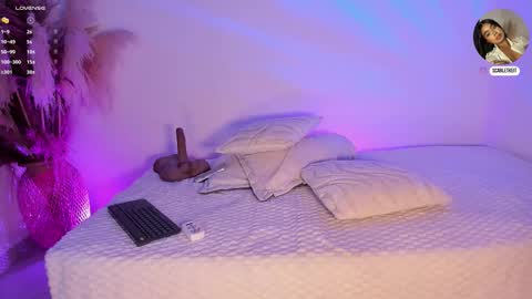 scarlet  online show from February 13, 11:35 am