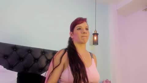 Snapshot of scarlett_noirr chatting on October 15, 12:50 pm Scarlett Noirr online show from October 15, 12:50 pm