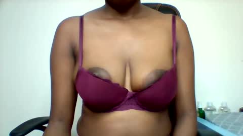 Scarlett online show from June 2, 3:52 am