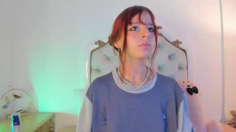 scarlett smith 3 online show from June 2, 2:24 am