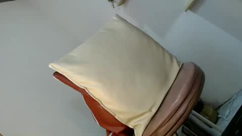    online show from March 4, 5:54 pm