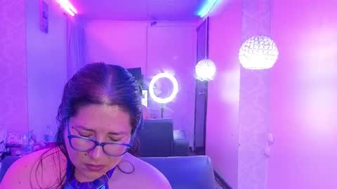 scarlett_widow online show from February 20, 4:01 am