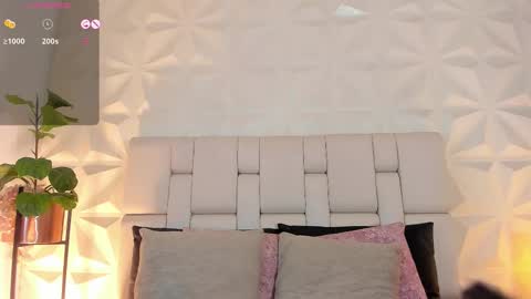     online show from February 28, 1:04 pm