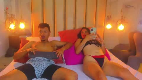 Scarlet and Alex online show from June 9, 4:45 am