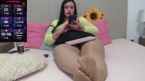 Queen Scarlett online show from June 19, 11:11 pm