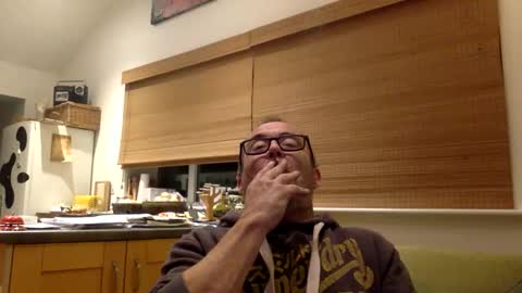 Snapshot of scbiggersballs chatting on October 1, 12:43 am scbiggersballs online show from October 1, 12:43 am