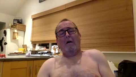 Snapshot of scbiggersballs chatting on September 23, 7:09 pm scbiggersballs online show from September 23, 7:09 pm
