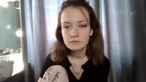 Elsa online show from November 24, 10:36 am