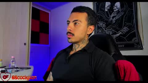 Snapshot of scockpion_ chatting on October 25, 10:58 am Alejandro help me to reach 200 thumps up online show from October 25, 10:58 am