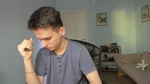 Thomas brunette and Alex blond online show from January 17, 7:51 am