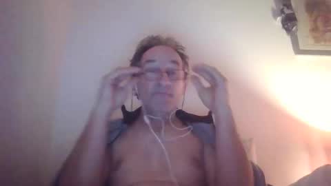 scotchwhieskie online show from February 5, 10:57 pm