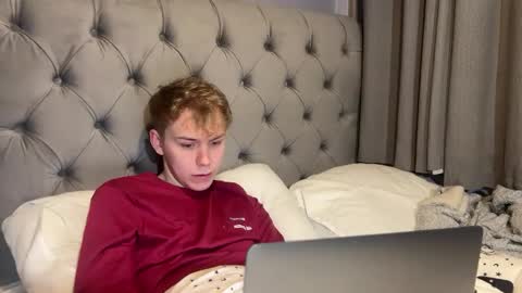 danny online show from December 25, 1:31 am