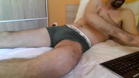 Snapshot of scotty_98 chatting on February 7, 11:34 am scotty_98 online show from February 7, 11:34 am