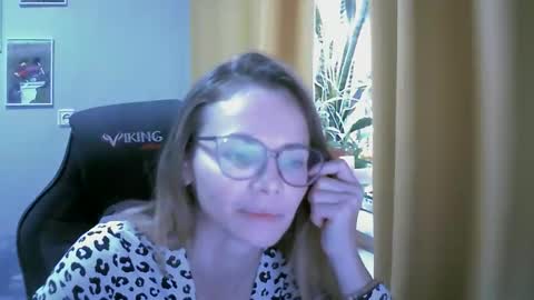 SEA Dream online show from October 14, 5:32 am