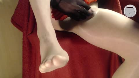 seamlessly online show from February 20, 5:33 am