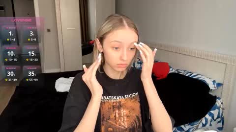 Kate online show from March 30, 2:28 pm