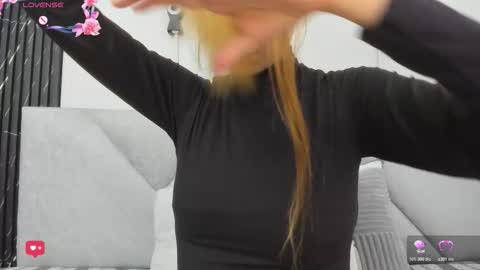 Rosie online show from February 28, 1:59 pm