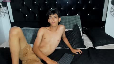 Sebastian Alvarez online show from October 26, 4:57 am