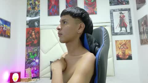 Snapshot of sebas_lover_ chatting on October 21, 9:18 pm SEBASTIAN online show from October 21, 9:18 pm