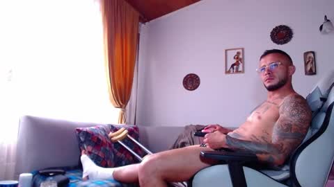 Sebastian online show from June 2, 6:21 pm