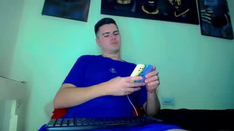 Sebastian online show from November 15, 7:59 pm