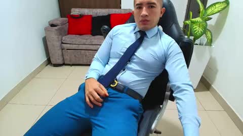 juan  sebastian online show from March 8, 12:52 pm