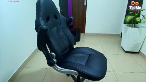 juan  sebastian online show from April 16, 8:09 pm