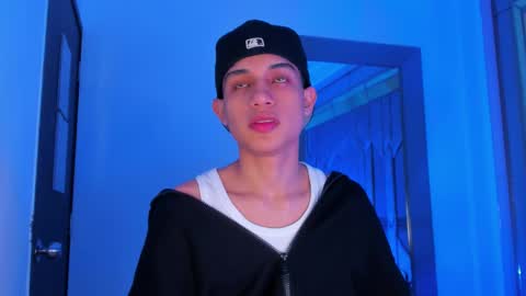 Sebastian online show from March 21, 3:45 am