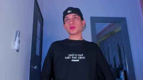 Sebastian online show from March 14, 8:35 pm