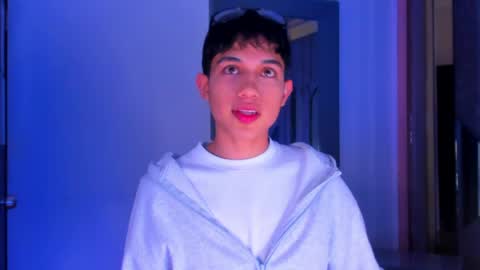 Sebastian online show from April 17, 4:37 am