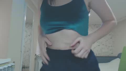 Elly online show from December 4, 10:18 am