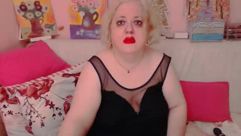 Alice online show from November 13, 7:49 pm