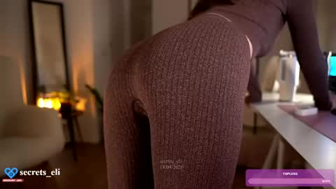 Eliz online show from April 18, 7:07 pm