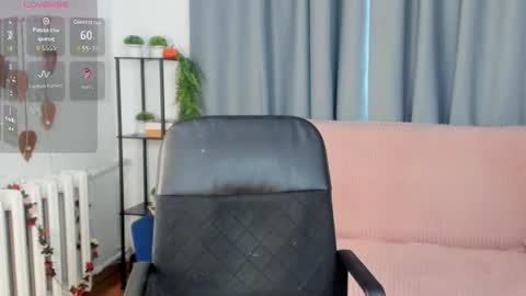 secrettier online show from June 18, 9:14 am