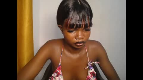 seductive_sugar247 online show from June 16, 2:59 am