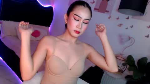 Vanessa online show from May 4, 6:14 pm