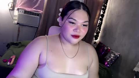 Its me Jazzi online show from February 6, 5:44 am