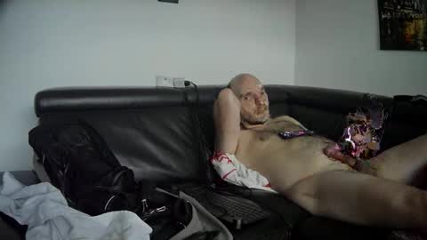 Sebastian online show from December 7, 2:52 pm