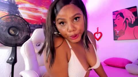 Queen online show from December 14, 9:02 pm