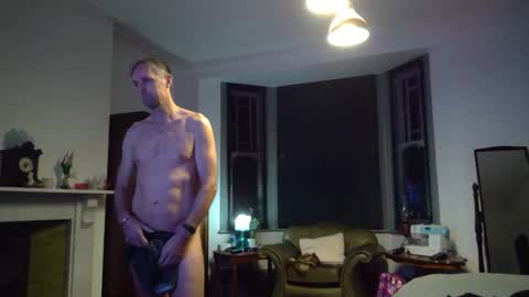 SEhXY online show from November 19, 10:30 pm