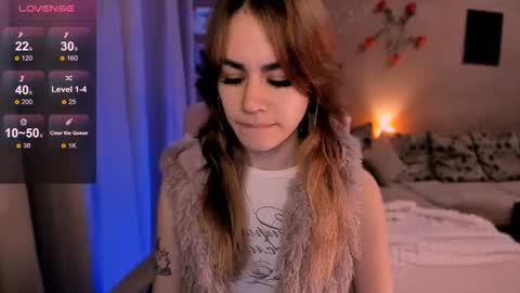 selectrra online show from December 4, 9:25 pm