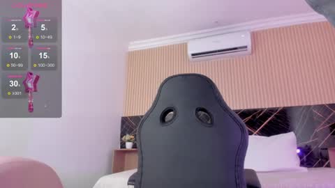 Selena online show from April 18, 2:57 am